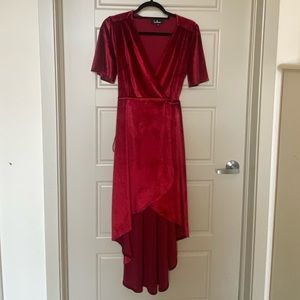 Lulu’s Red Velvet Wrap Dress ✨Valentine’s Day✨